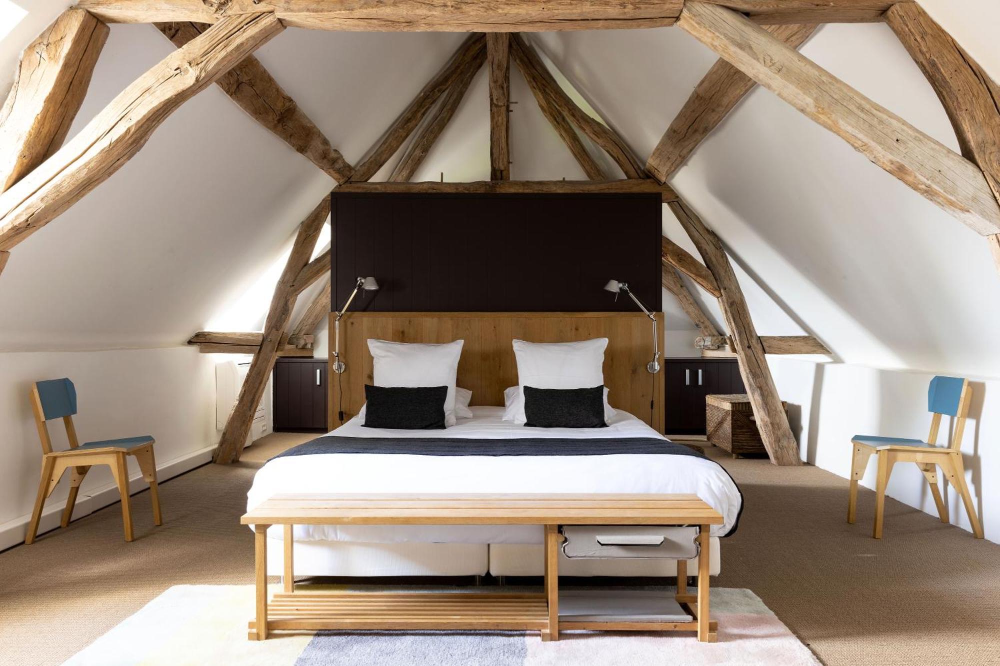 Chateau De La Resle - Design 4*